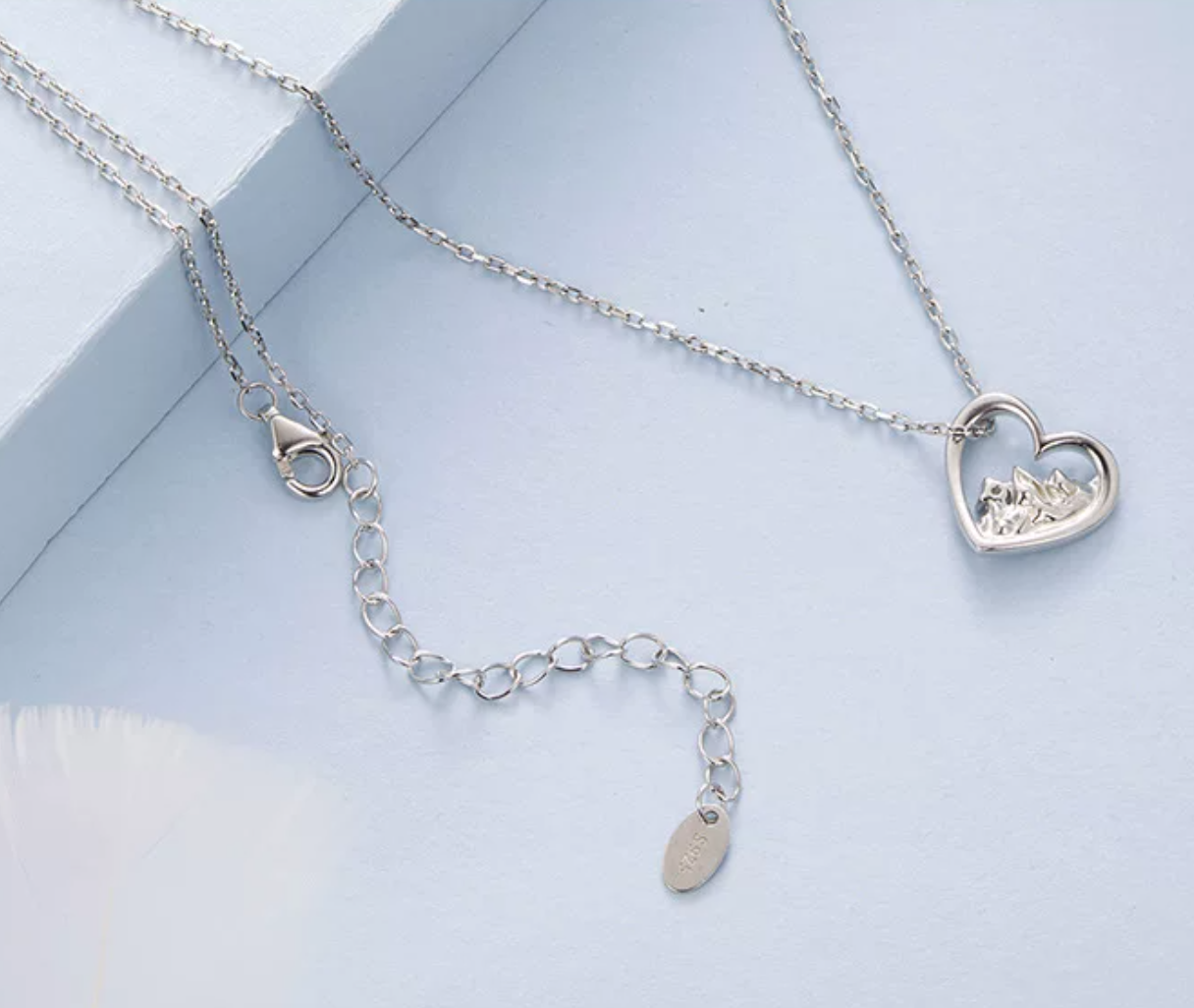 Heart-Shaped Far Mountain Necklace