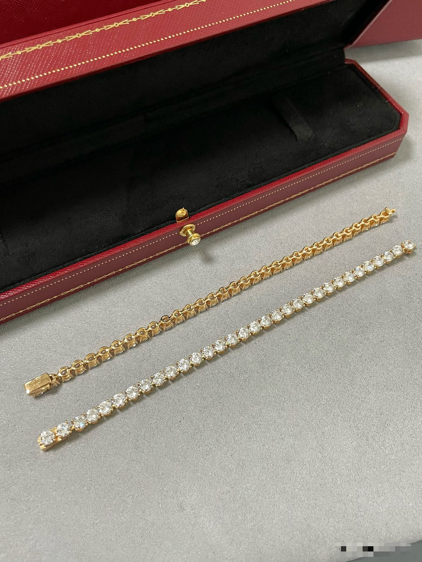 [Renovia Jewelry]TENNIS BRACELET WITH FULL DIAMOND SETTING