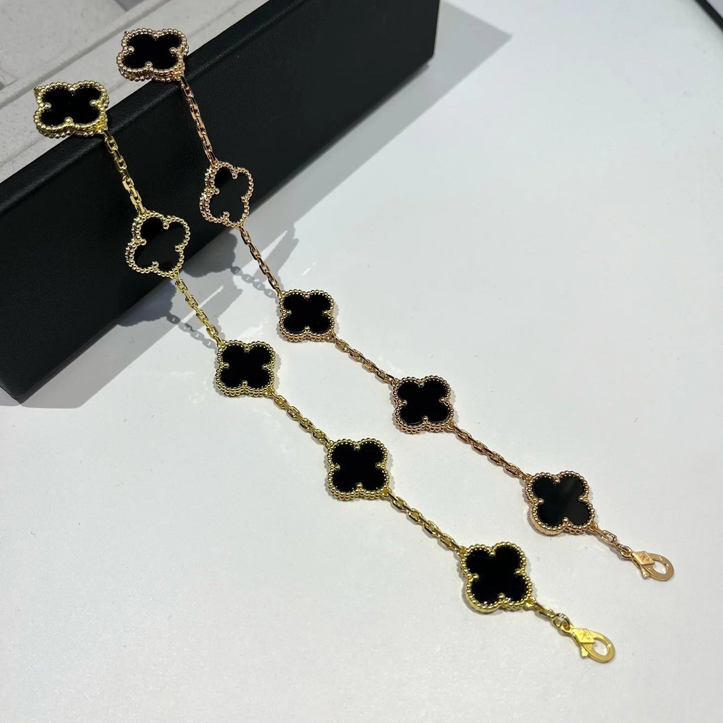 [Renovia Jewelry] CLOVER 5 MOTIF ONYXS BRACELET COLLECTION