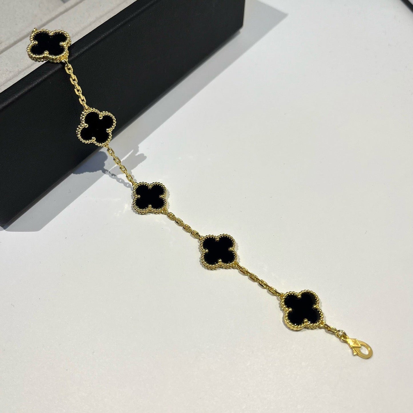 [Renovia Jewelry] CLOVER 5 MOTIF ONYXS BRACELET COLLECTION
