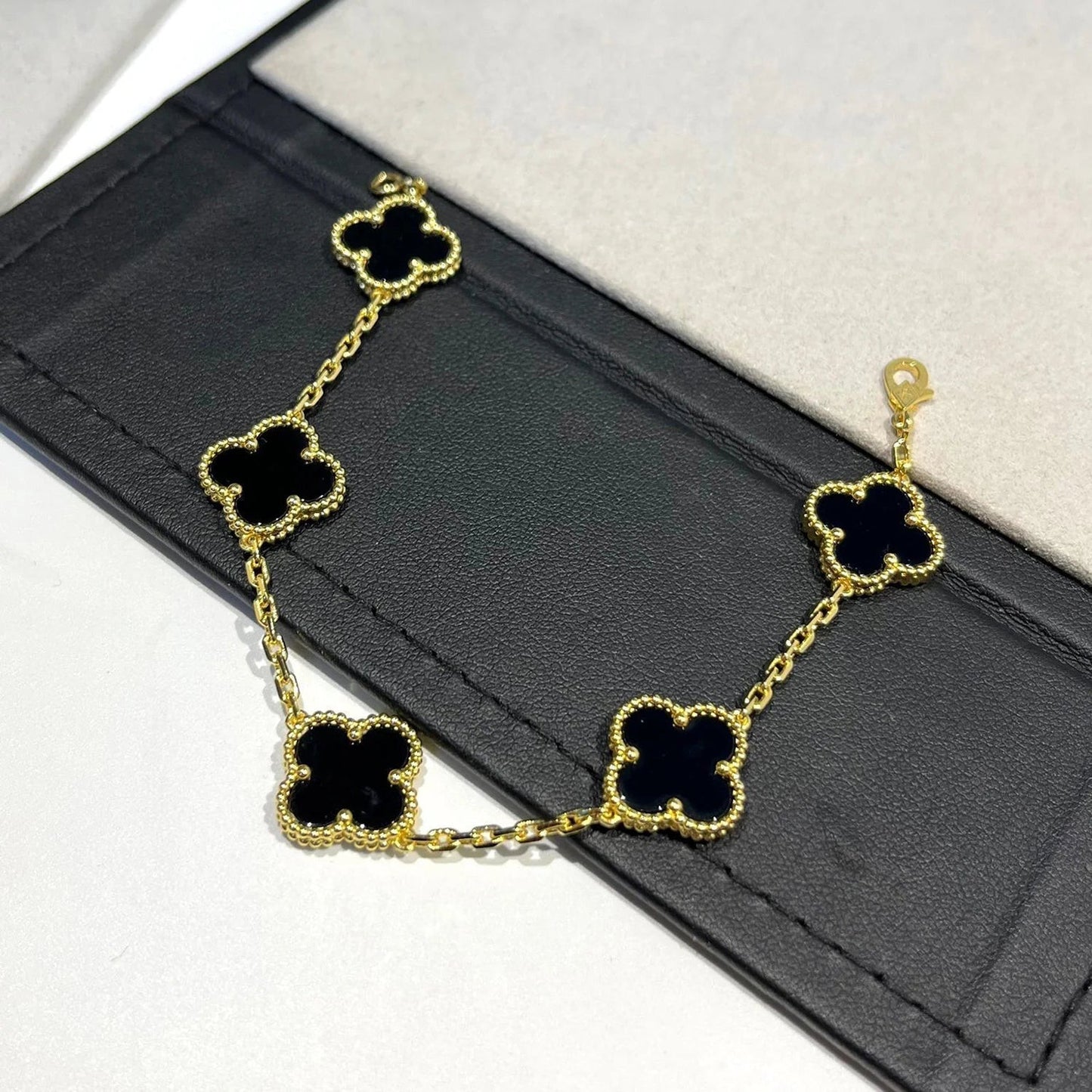 [Renovia Jewelry] CLOVER 5 MOTIF ONYXS BRACELET COLLECTION