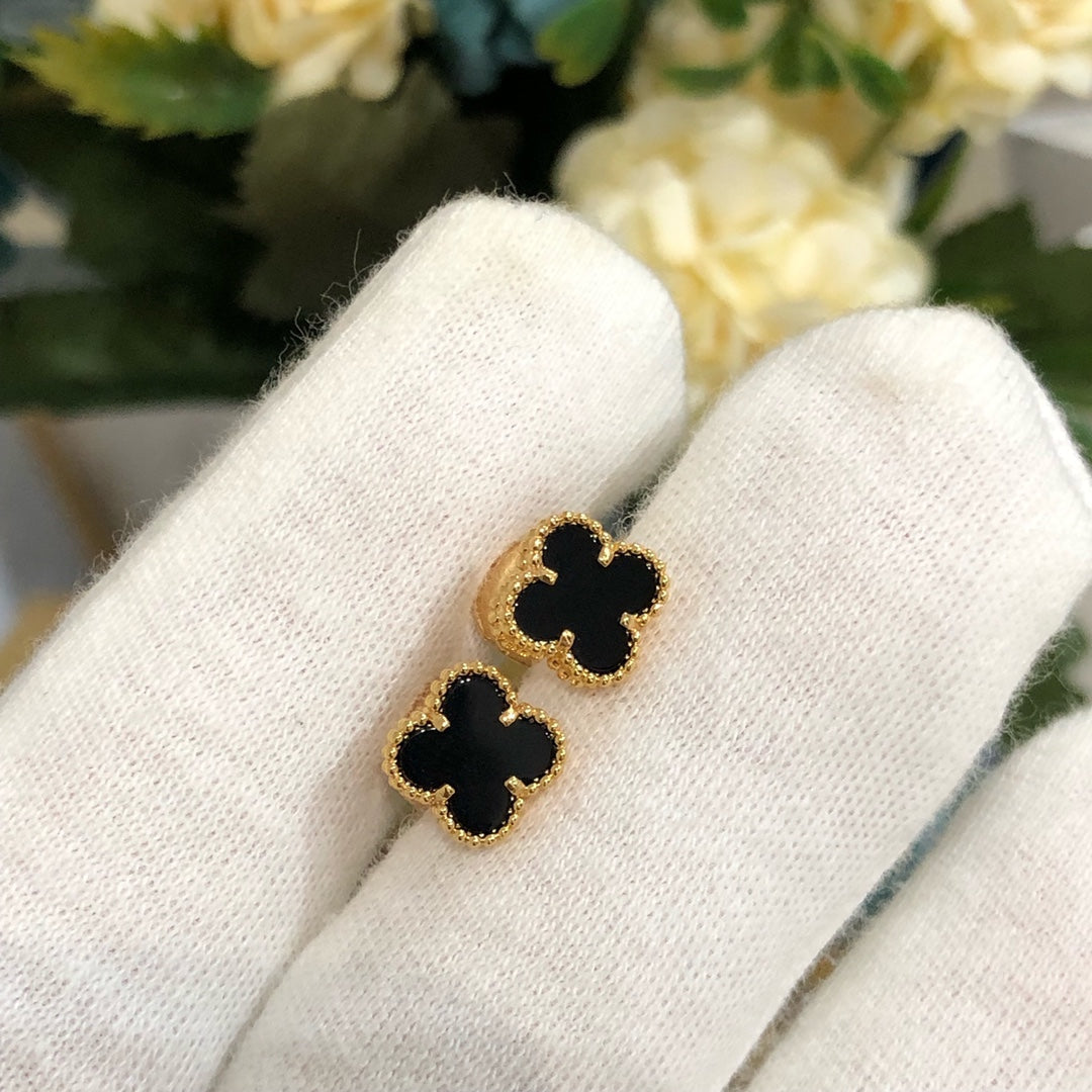 [Renovia Jewelry]CLOVER MINI GOLD EARRINGS