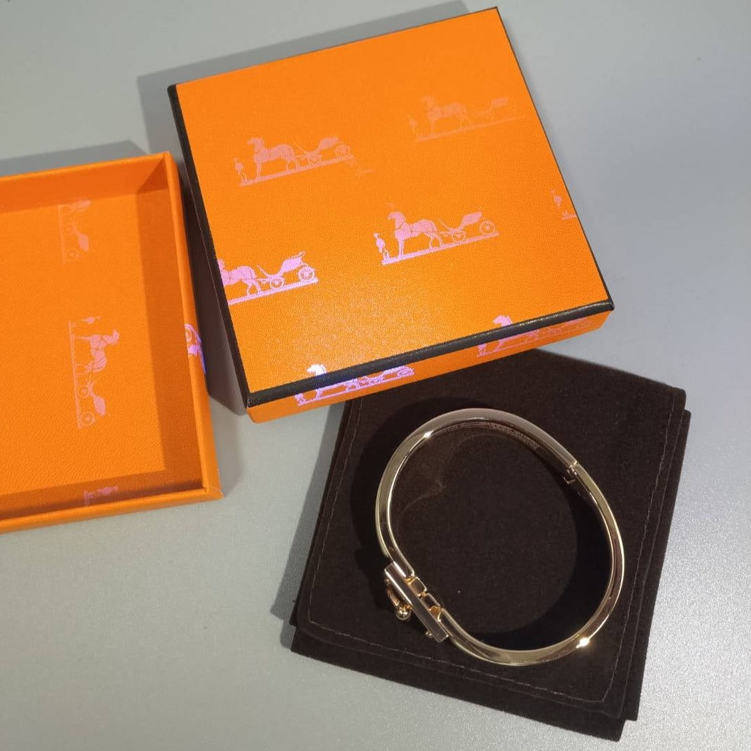 [Renovia Jewelry]H GREY BRACELET