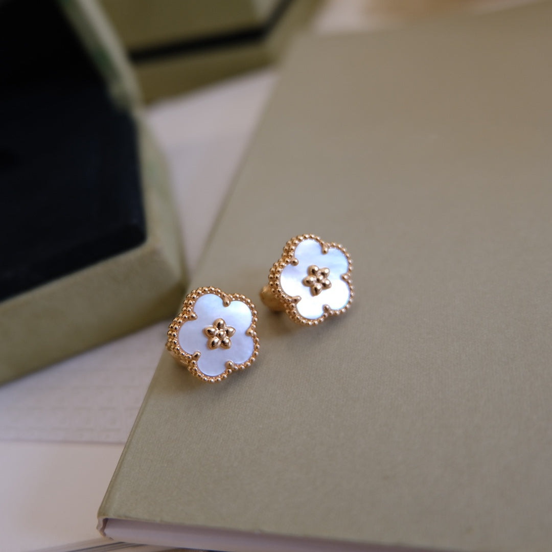 [Renovia Jewelry]LUCKY PINK GOLD WHITE MOP EARRINGS