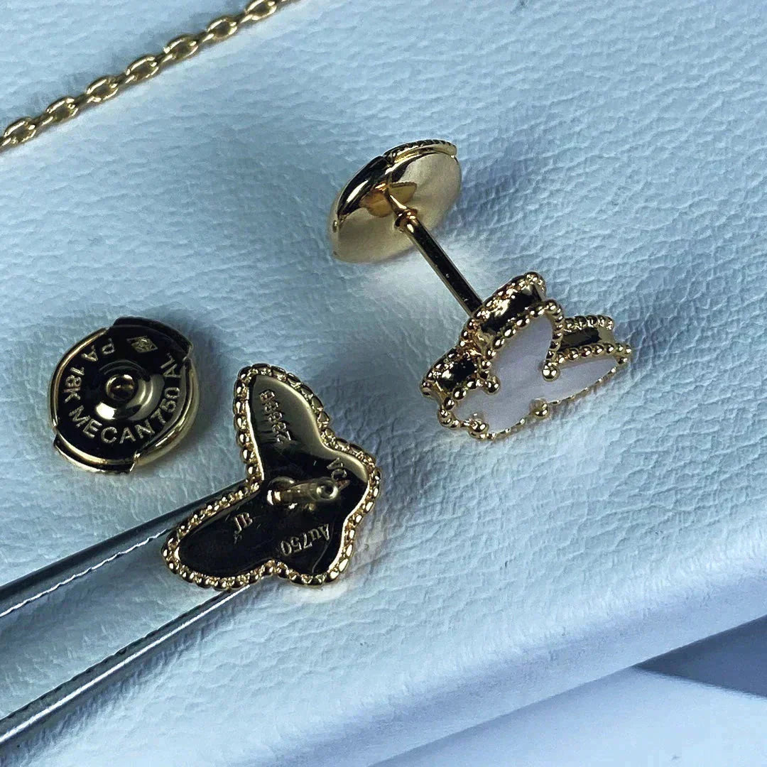 [Renovia Jewelry]SWEET BUTTERFLY MOP EARSTUDS