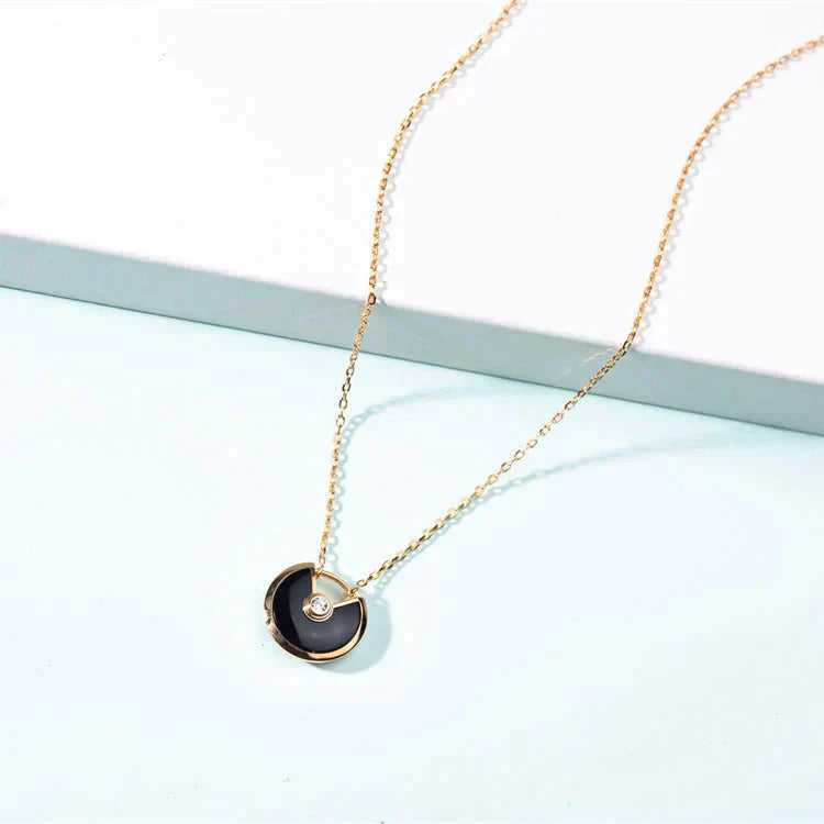 [Renovia Jewelry]AMULETTE GOLD CARNELIAN ONYX NECKLACE