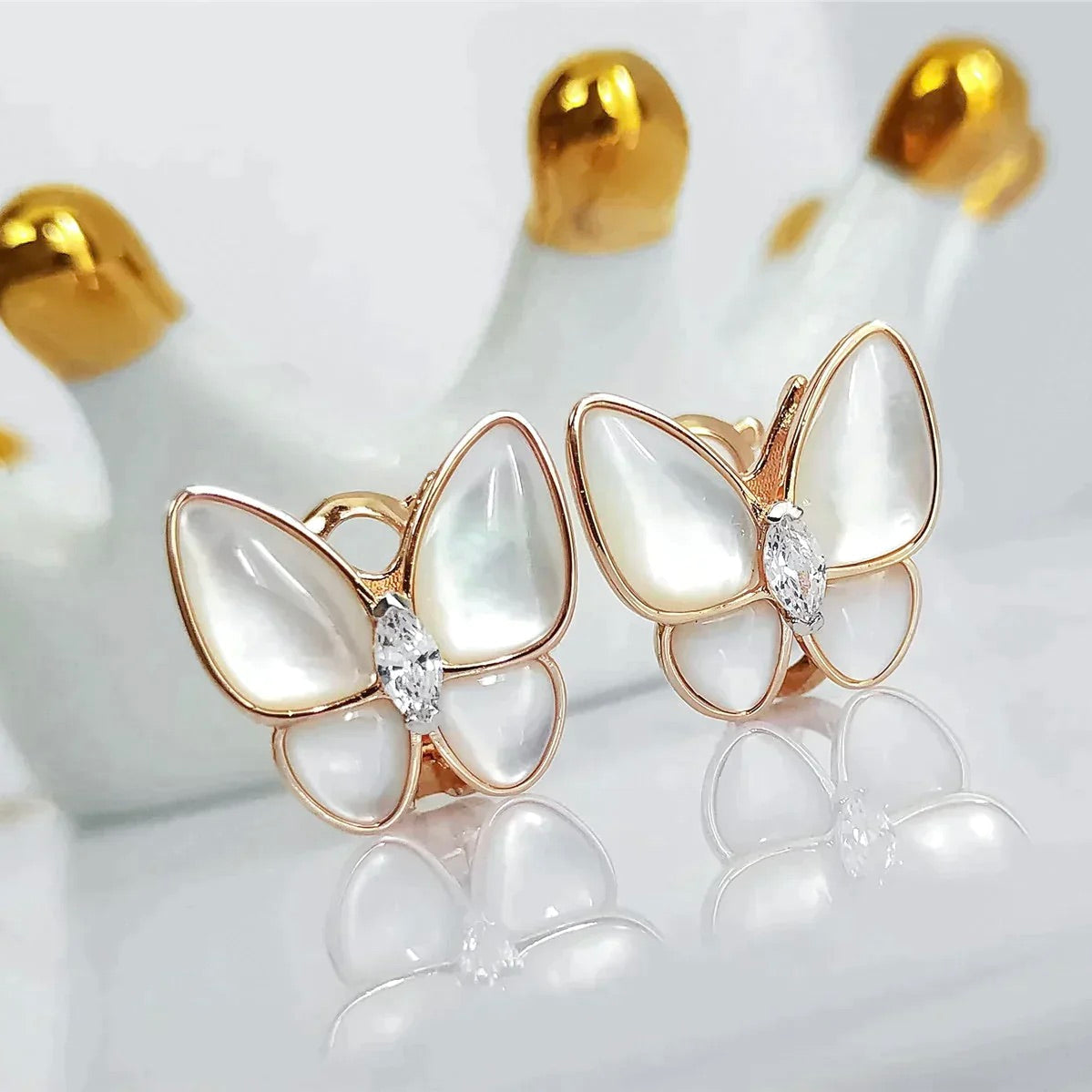 [Renovia Jewelry]BUTTERFLY MOP DIAMOND EARRINGS
