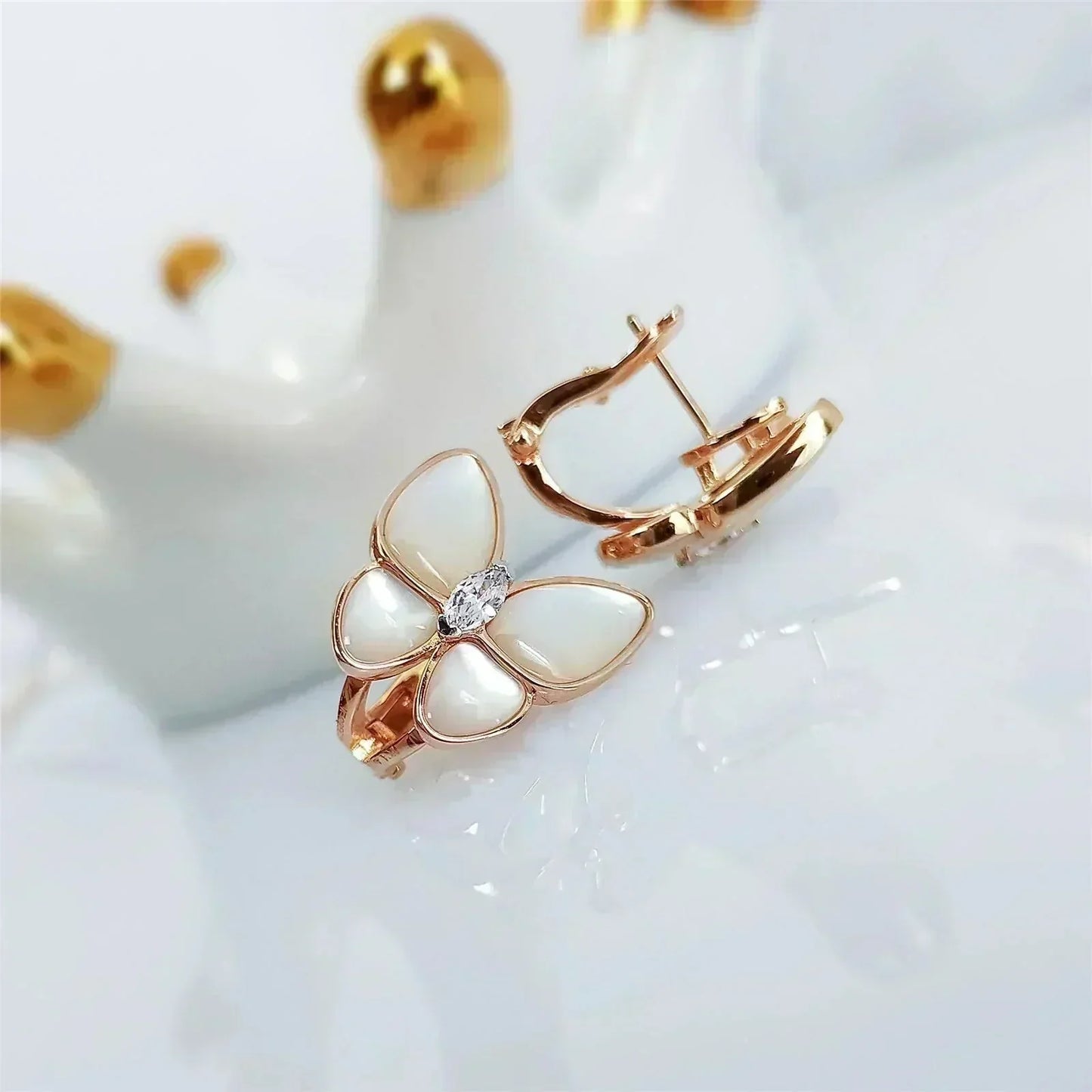 [Renovia Jewelry]BUTTERFLY MOP DIAMOND EARRINGS