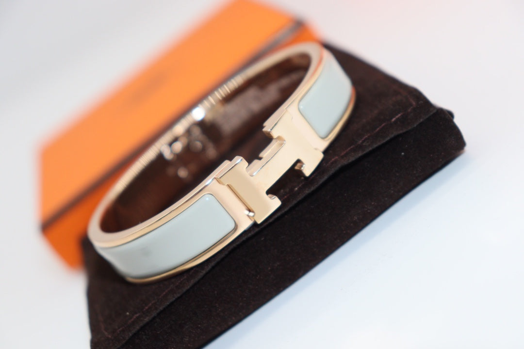 [Renovia Jewelry]H LIGHT BLUE BRACELET