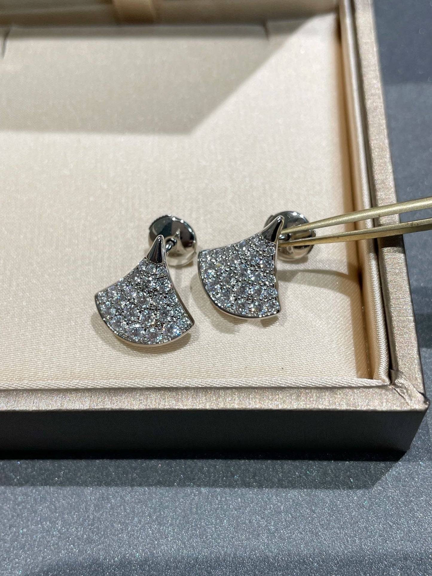 [Renovia Jewelry]DREAM STUD EARRINGS DIAMOND