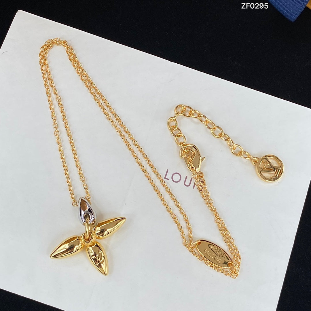 [Renovia Jewelry]LOUISETTE PEDANT GOLD NECKLACE