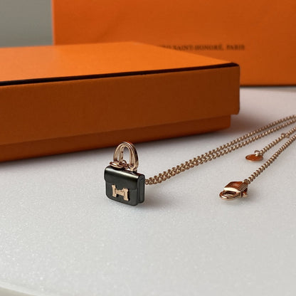 [Renovia Jewelry]CONSTANCE BLACK PEDANT PINK GOLD NECKLACE