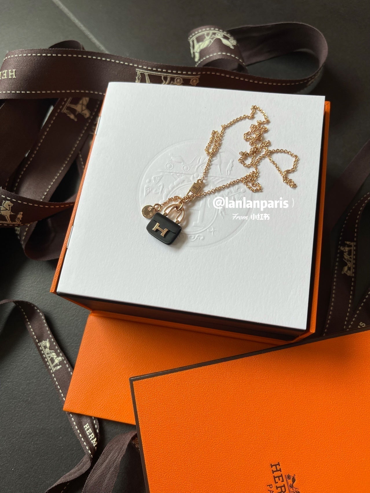 [Renovia Jewelry]CONSTANCE BLACK PEDANT PINK GOLD NECKLACE