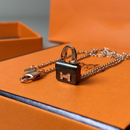 [Renovia Jewelry]CONSTANCE BLACK PEDANT PINK GOLD NECKLACE