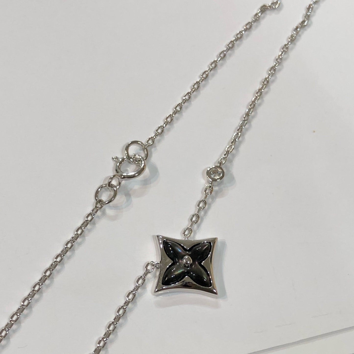 [Renovia Jewelry]STAR BLACK MOP NECKLACE