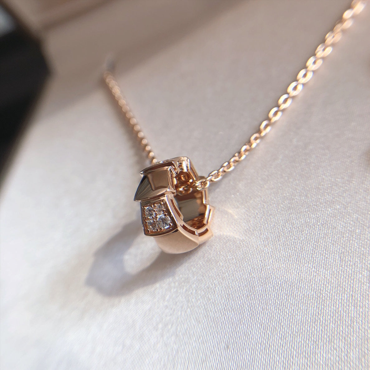 [Renovia Jewelry]SERPENTI PEDANT DIAMOND PINK GOLD NECKLACE