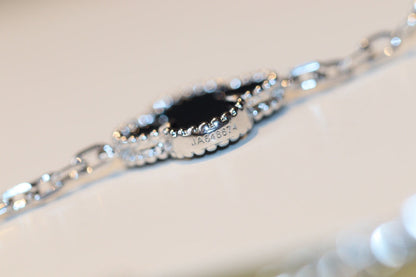 [Renovia Jewelry]CLOVER 20 MOTIFS ONYX DIAMOND SILVER