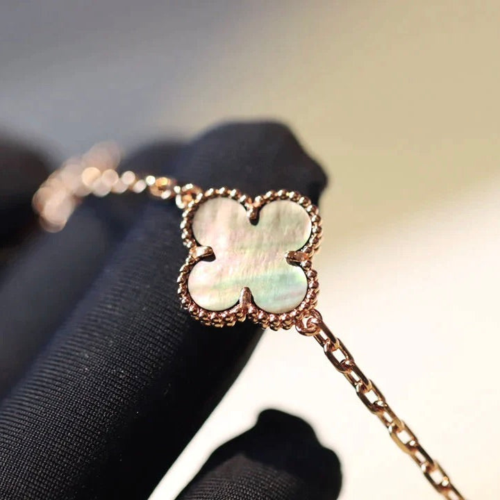 [Renovia Jewelry]CLOVER 20 MOTIFS DARK MOP DIAMOND  NECKLACE