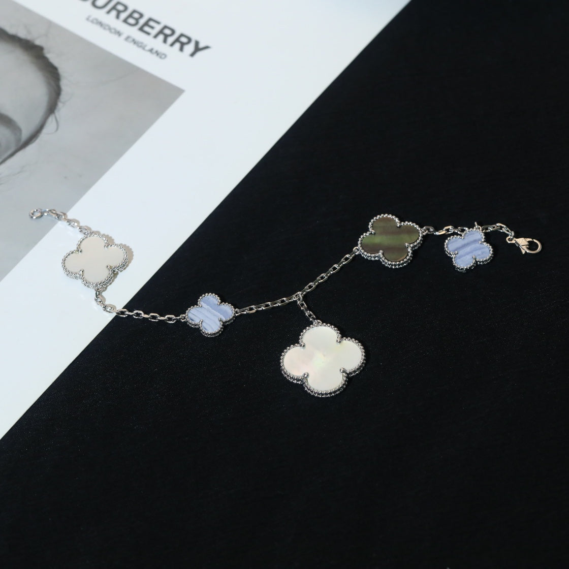 [Renovia Jewelry]CLOVER BRACELET 5 MOTIFS MOP CHALCEDONY SILVER