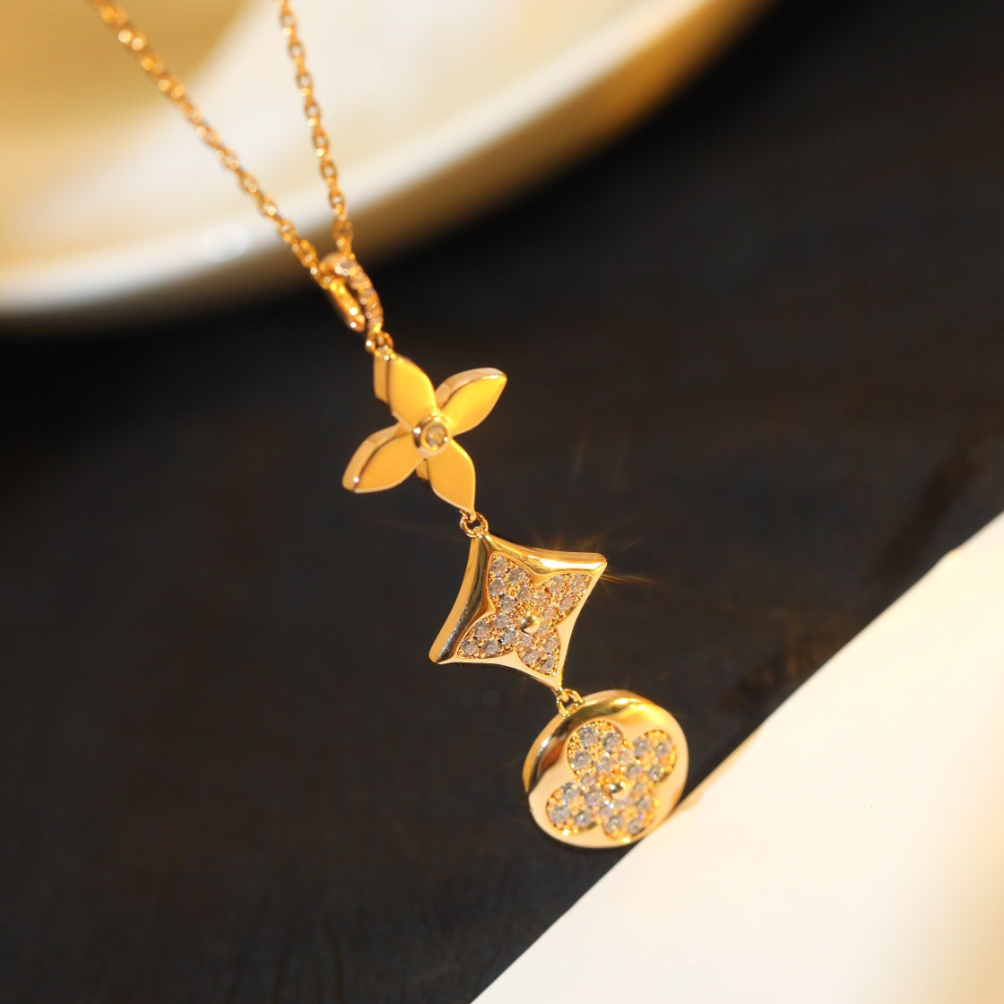 [Renovia Jewelry]STAR AND SUN DIAMOND PINK GOLD NECKLACE