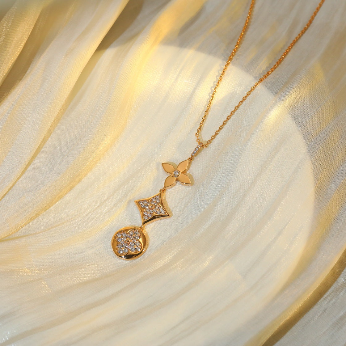 [Renovia Jewelry]STAR AND SUN DIAMOND PINK GOLD NECKLACE