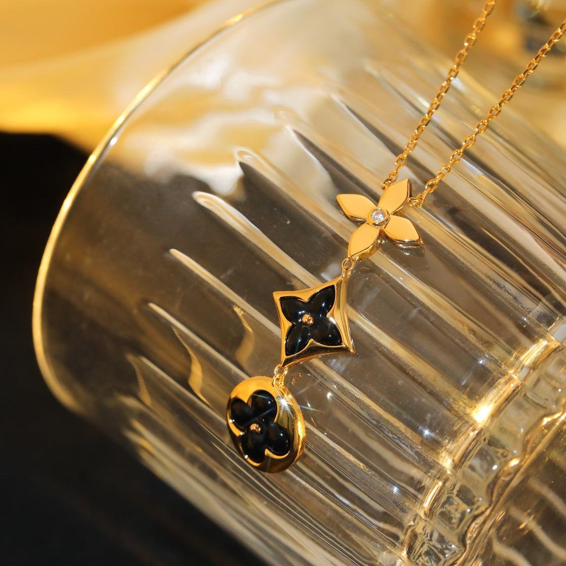 [Renovia Jewelry]STAR AND SUN ONYX PINK GOLD NECKLACE