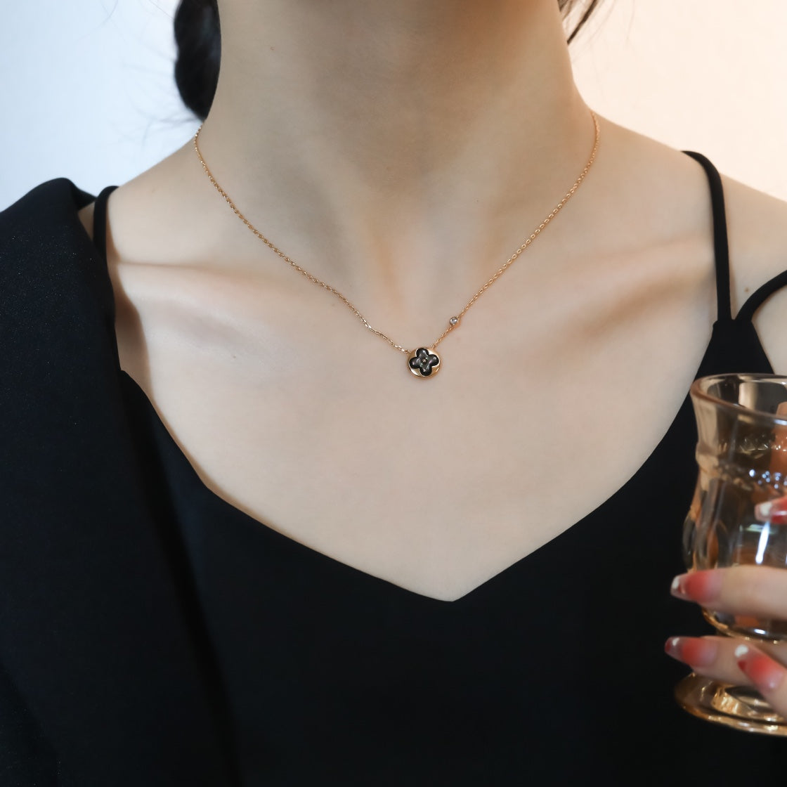 [Renovia Jewelry]SUN PEDANT PINK GOLD 1 DIAMOND NECKLACE