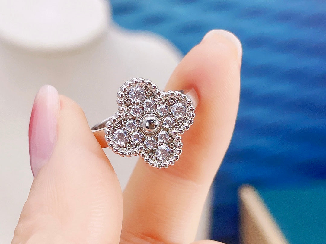 [Renovia Jewelry]CLOVER DIAMOND RING