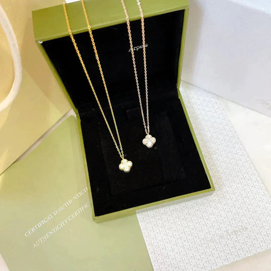 [Renovia Jewelry]CLOVER MINI 9.5MM WHITE MOTHER-OF-PEARL NECKLACE