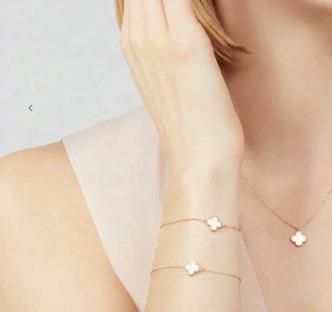 [Renovia Jewelry]CLOVER MINI 9.5MM WHITE MOTHER-OF-PEARL NECKLACE