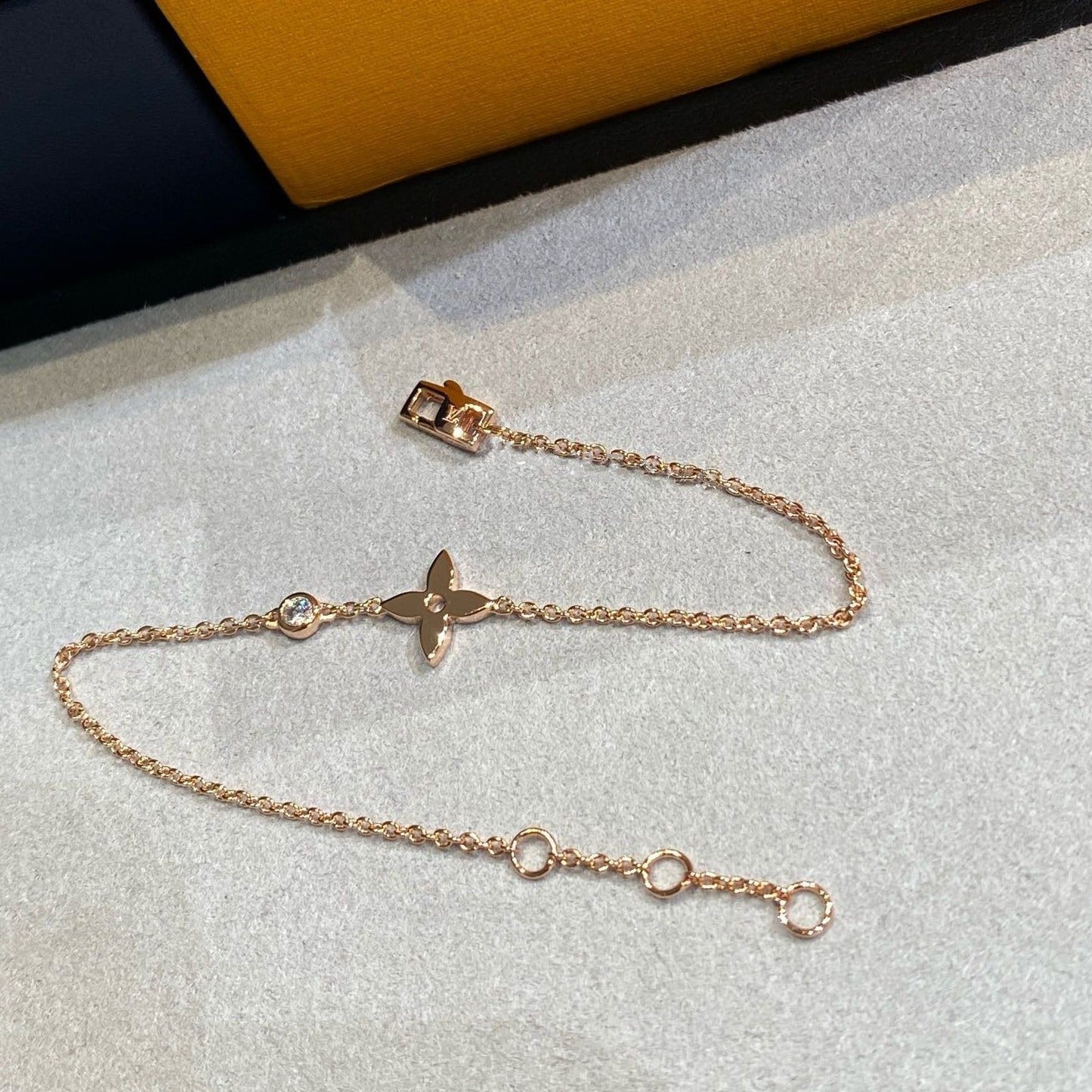 [Renovia Jewelry]STAR DIAMOND PINK GOLD BRACELET