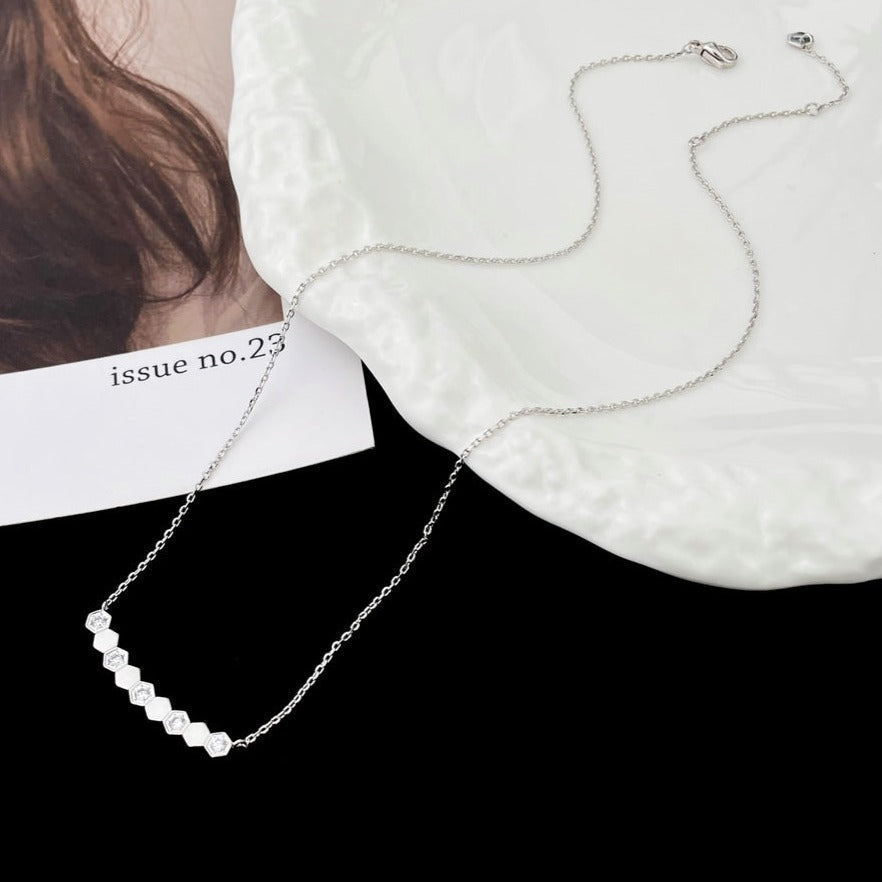 [Renovia Jewelry]BEE MY LOVE DIAMOND NECKLACE