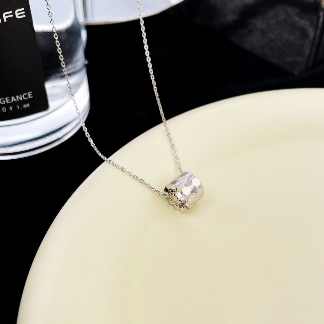[Renovia Jewelry]BEE MINI PEDANT DIAMOND NECKLACE