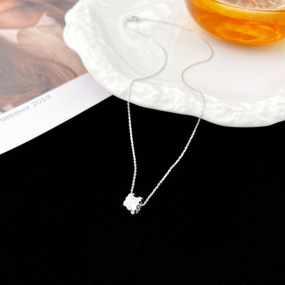 [Renovia Jewelry]BEE MINI PEDANT DIAMOND NECKLACE