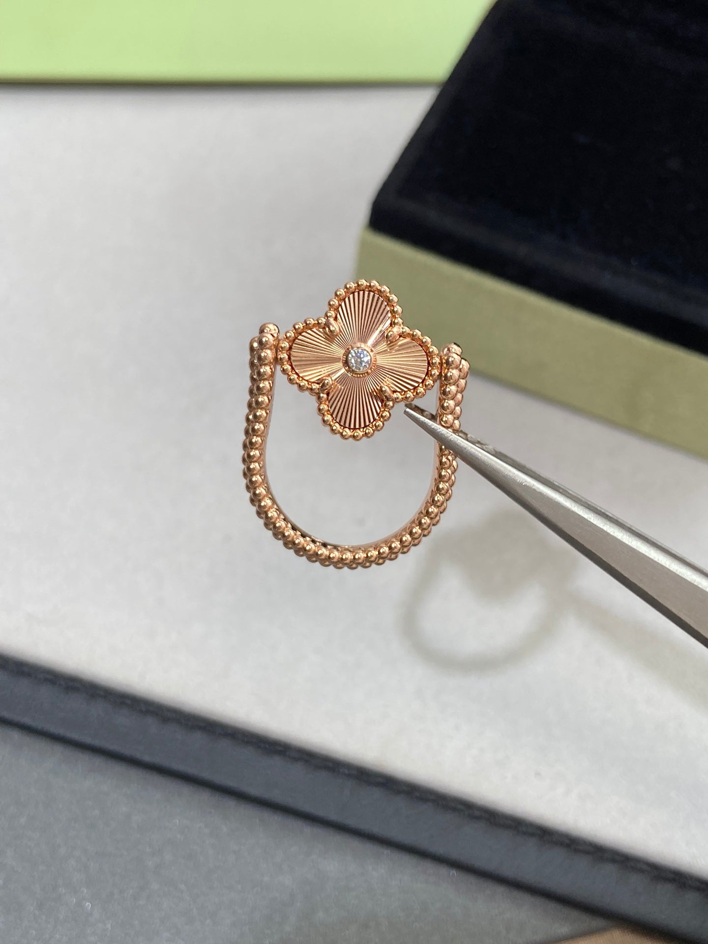 [Renovia Jewelry]CLOVER RIVERSIBLE ROSE GOLD RING