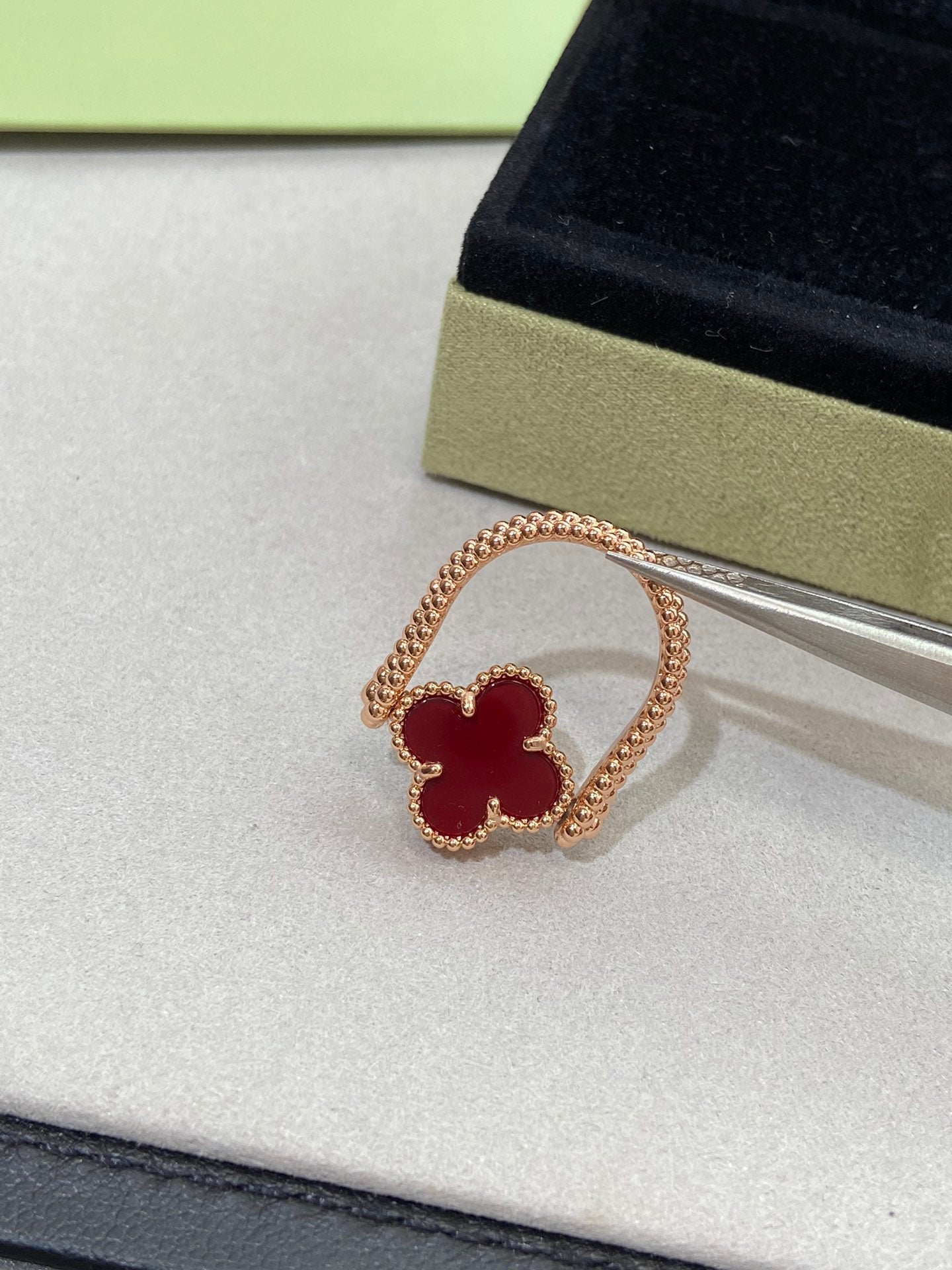 [Renovia Jewelry]CLOVER RIVERSIBLE ROSE GOLD RING