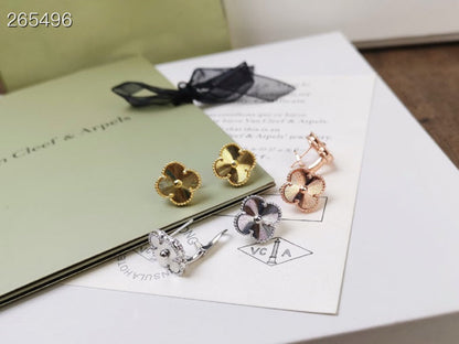 [Renovia Jewelry]CLOVER MEDIUM STUD EARRINGS