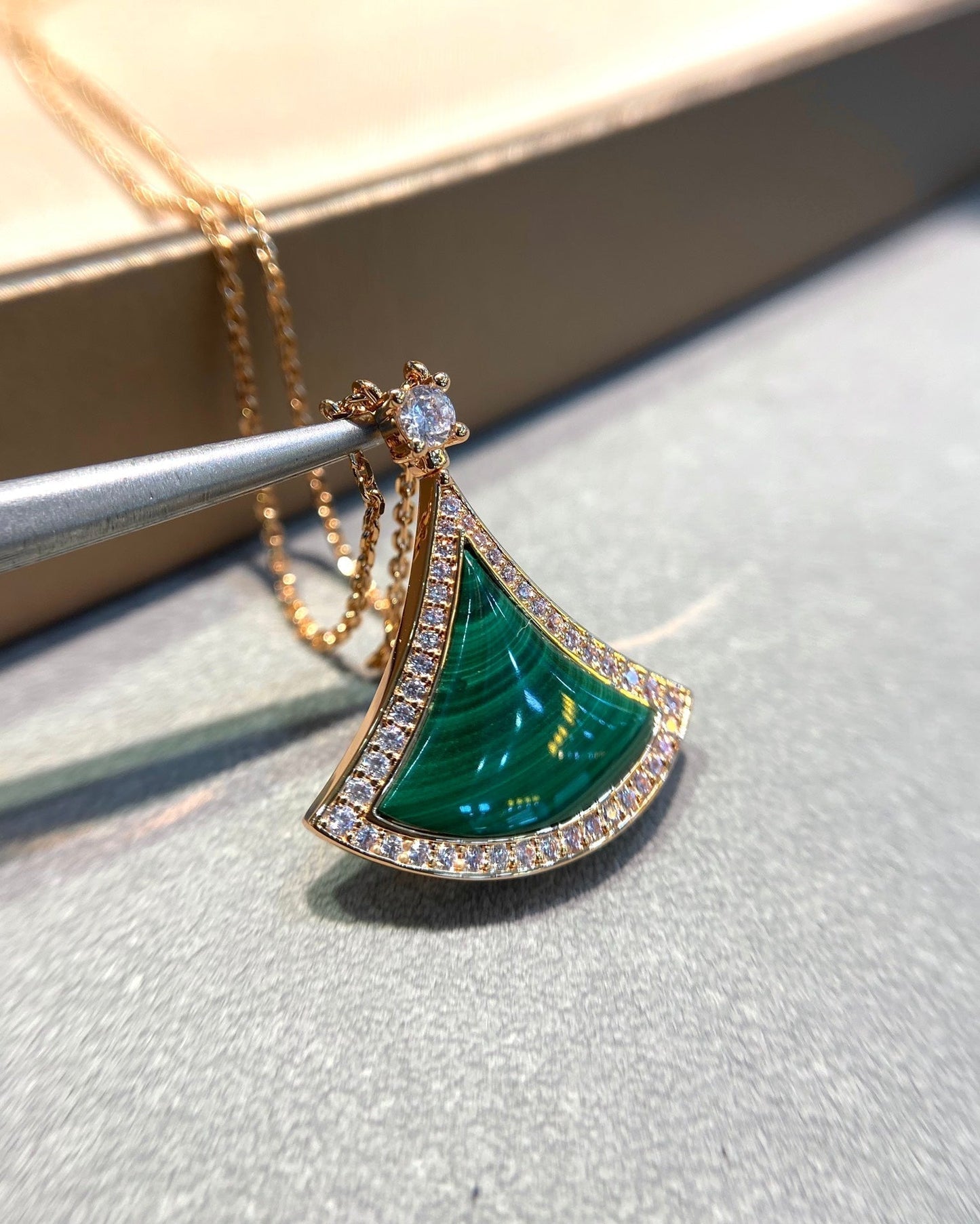 [Renovia Jewelry]DREAM MALACHITE DIAMOND PAVED PINK GOLD NECKLACE