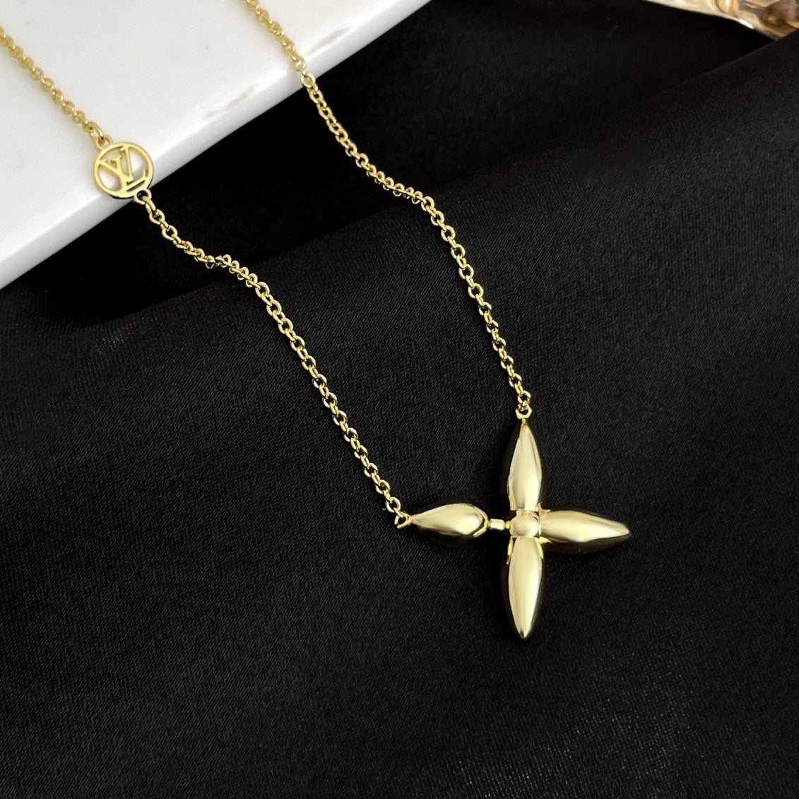 [Renovia Jewelry]LOUISETTE GOLD NECKLACE