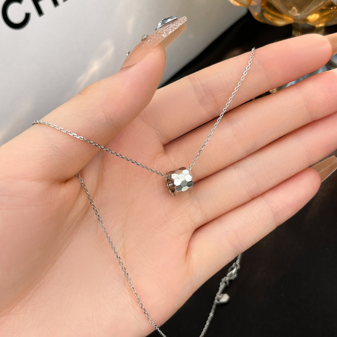[Renovia Jewelry]BEE MINI NECKLACE