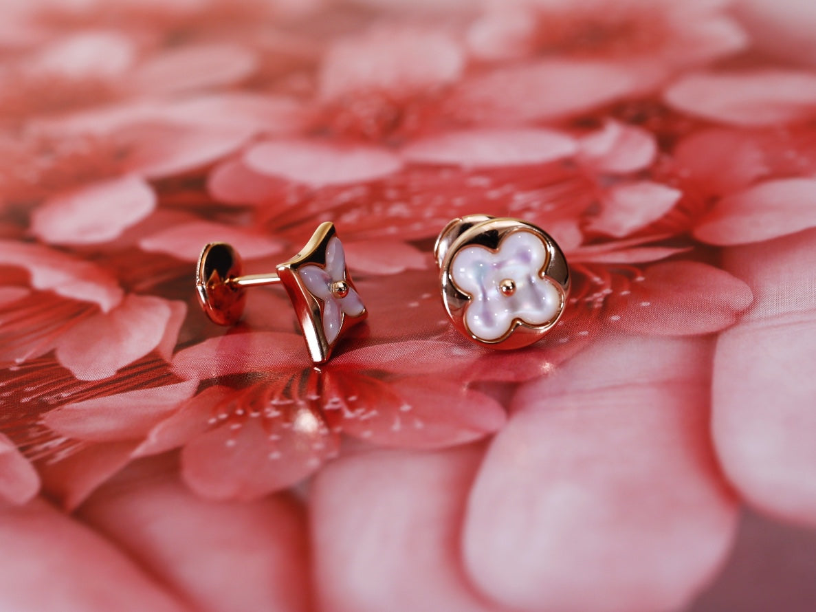 [Renovia Jewelry]STAR AND SUN PINK GOLD MOP STUD EARRINGS