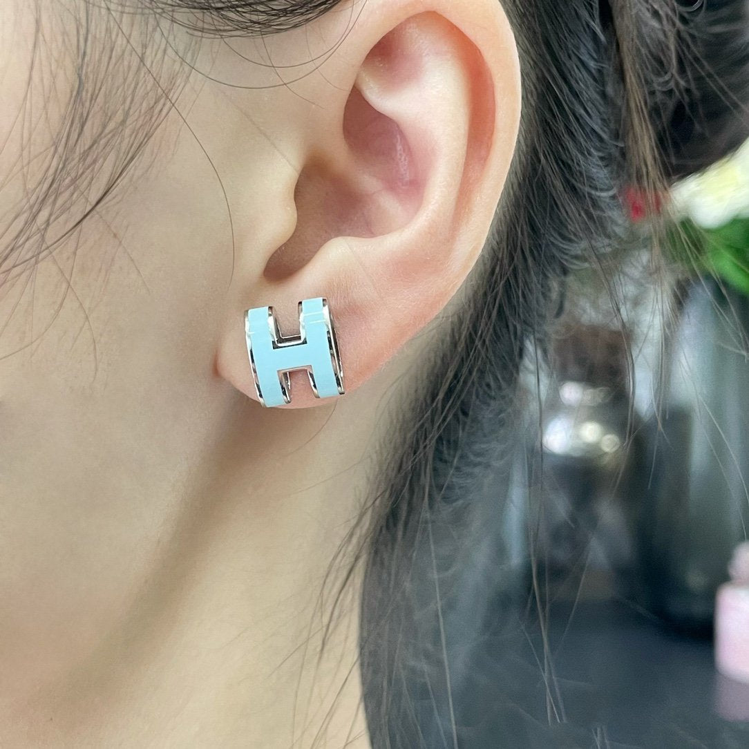 [Renovia Jewelry]POP H SKY BLUE STUD EARRINGS
