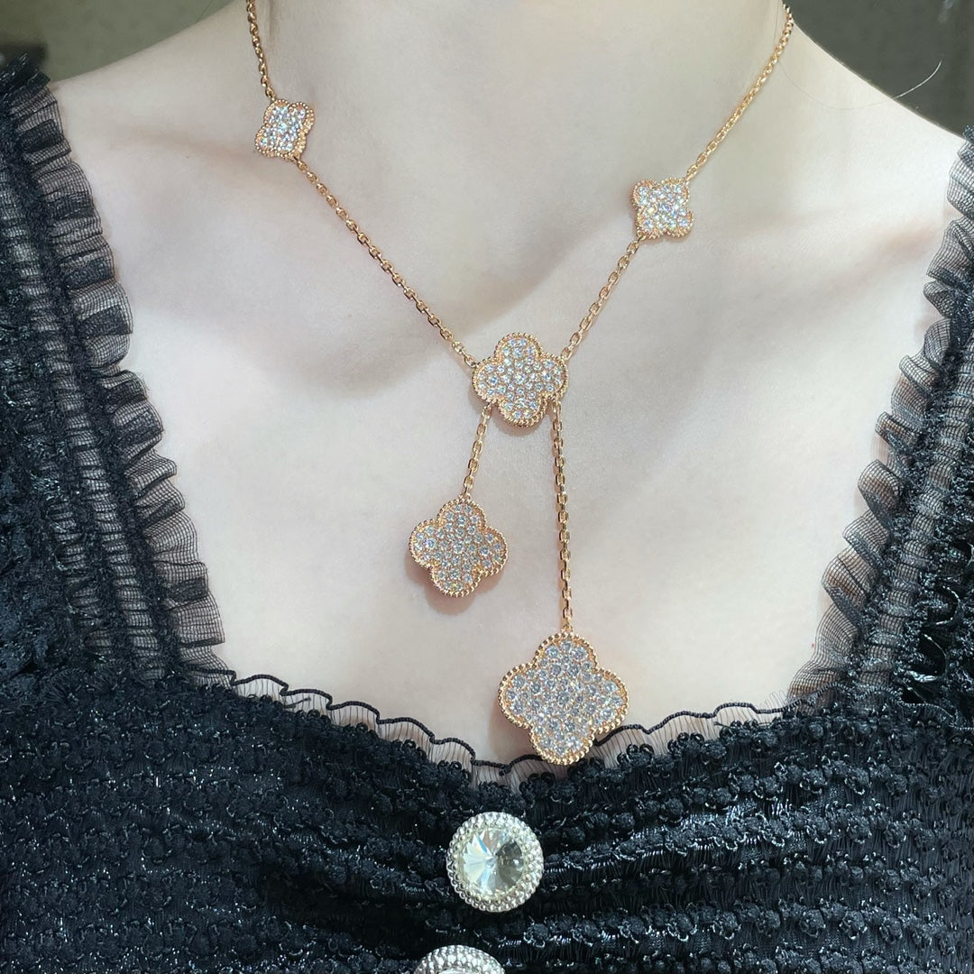 [Renovia Jewelry]CLOVER 6 MOTIF DIAMOND PAVED NECKLACE