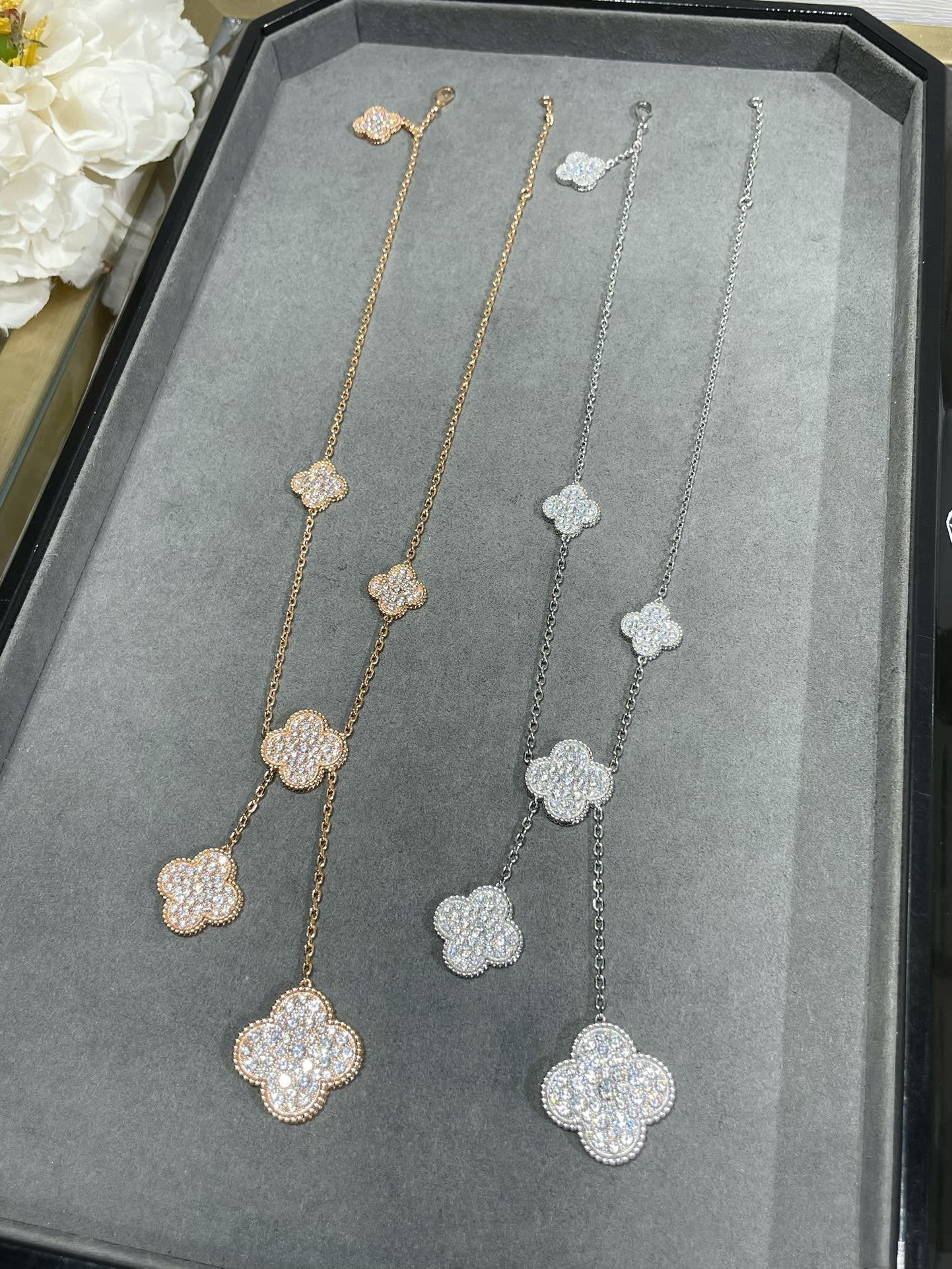 [Renovia Jewelry]CLOVER 6 MOTIF DIAMOND PAVED NECKLACE