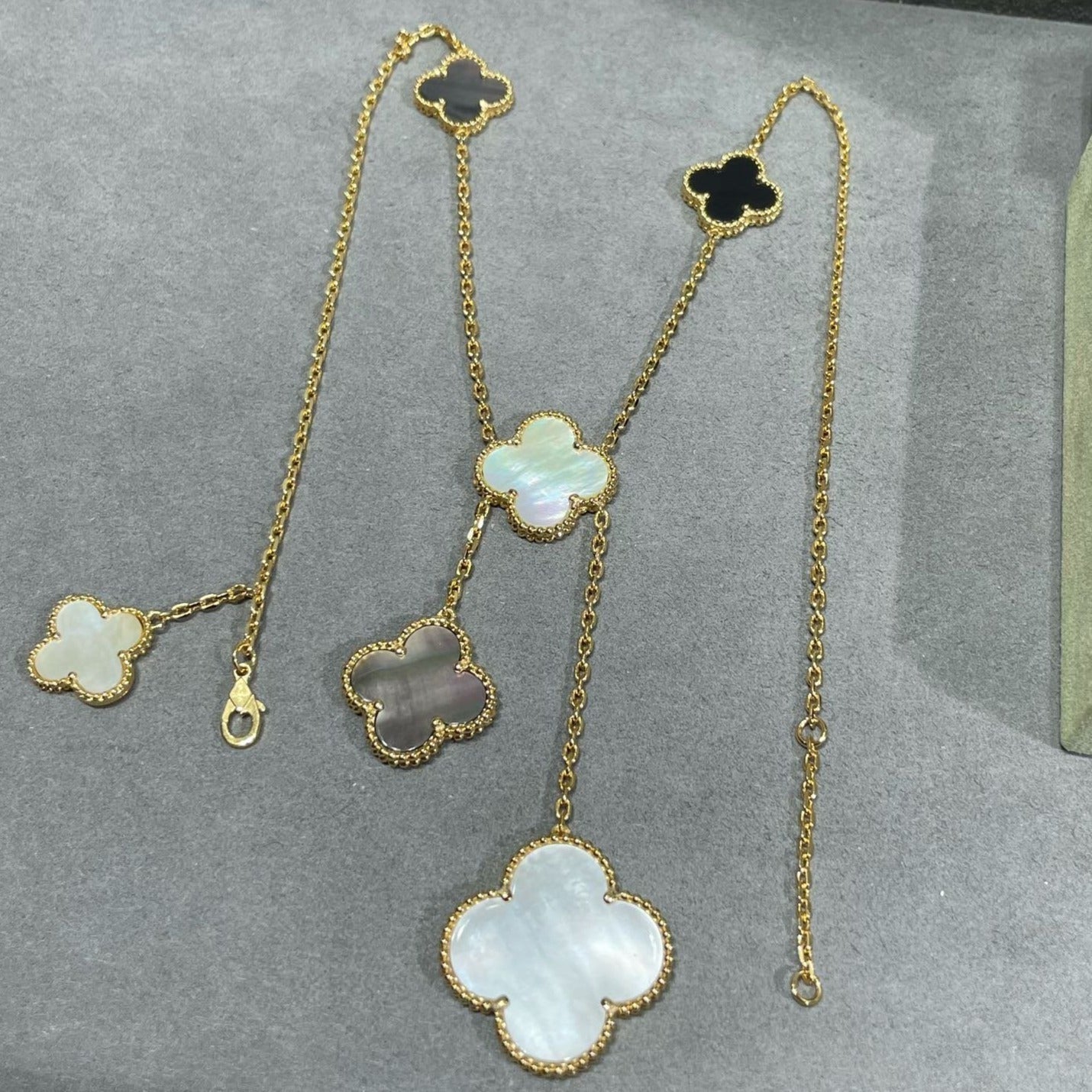[Renovia Jewelry]CLOVER 6 MOTIF MOP ONYX GOLD NECKLACE