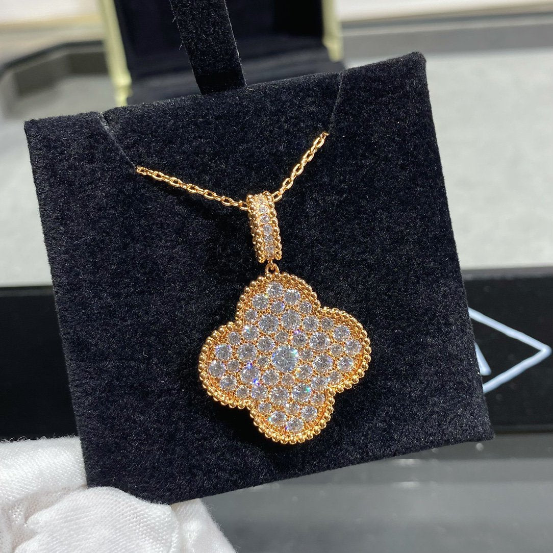 [Renovia Jewelry]CLOVER 25MM LARGE PEDANT DIAMOND PAVED LONG NECKLACE