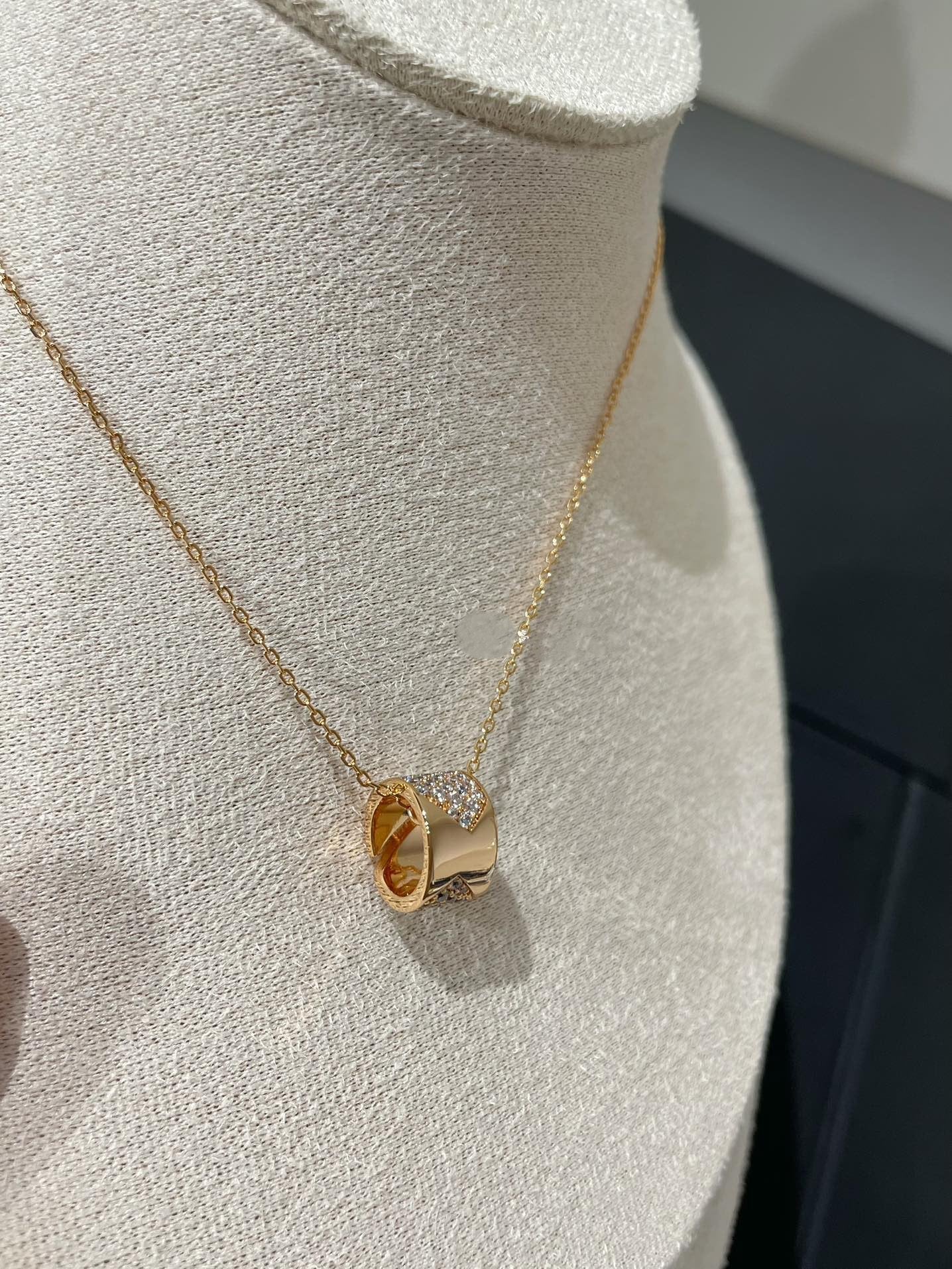 [Renovia Jewelry]LIENS EVIDENCE DIAMOND PAVED NECKLACE