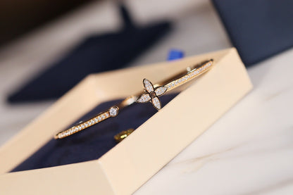 [Renovia Jewelry]IDYLLE GOLD OPEN BRACELET DIAMOND PAVED