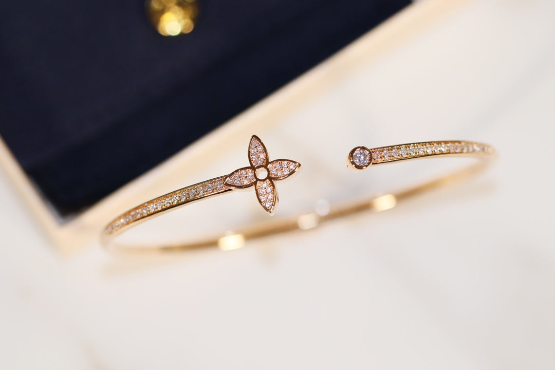 [Renovia Jewelry]IDYLLE GOLD OPEN BRACELET DIAMOND PAVED