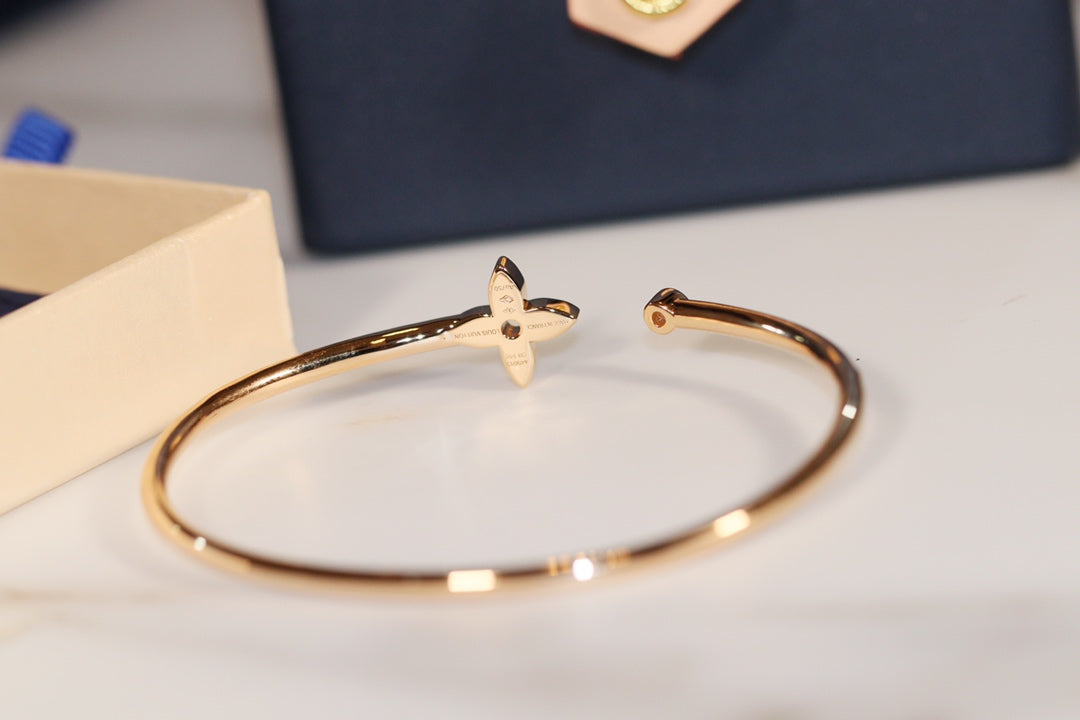 [Renovia Jewelry]IDYLLE GOLD OPEN BRACELET DIAMOND PAVED